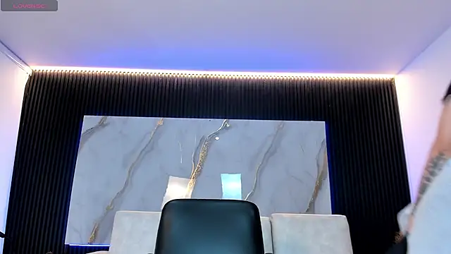 charlottewhitte online show from October 2025 11:43:02 AM