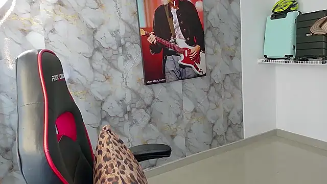 Snapshot of samantha_tattu chatting on September 2025 09:53:01 PM samantha tattu online show from September 2025 09:53:01 PM