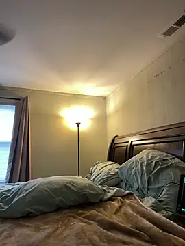 QueenNuttCollector online show from December 2024 06:18:02 PM