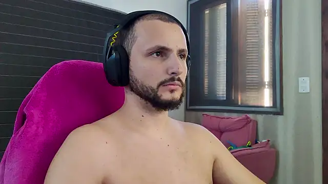 Snapshot of iurytx chatting on March 2026 04:25:01 PM iurytx online show from March 2026 04:25:01 PM