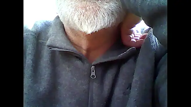 Snapshot of xcimeru chatting on September 2025 08:03:02 AM xcimeru online show from September 2025 08:03:02 AM