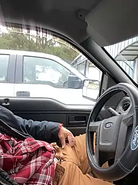 Snapshot of Themechanic420 chatting on January 2025 01:46:01 PM Themechanic420 online show from January 2025 01:46:01 PM