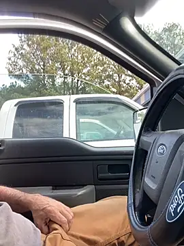 Snapshot of Themechanic420 chatting on February 2025 06:38:01 PM Themechanic420 online show from February 2025 06:38:01 PM