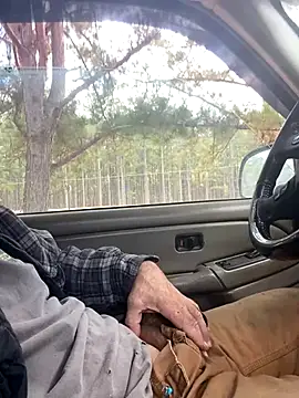 Snapshot of Themechanic420 chatting on November 2025 05:06:01 PM Themechanic420 online show from November 2025 05:06:01 PM