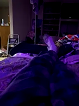 Snapshot of Themechanic420 chatting on November 2025 09:07:01 PM Themechanic420 online show from November 2025 09:07:01 PM