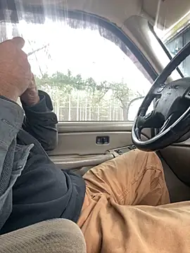 Snapshot of Themechanic420 chatting on January 2026 02:10:02 PM Themechanic420 online show from January 2026 02:10:02 PM