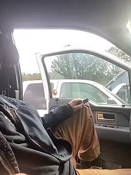 Snapshot of Themechanic420 chatting on February 2026 03:33:01 PM Themechanic420 online show from February 2026 03:33:01 PM