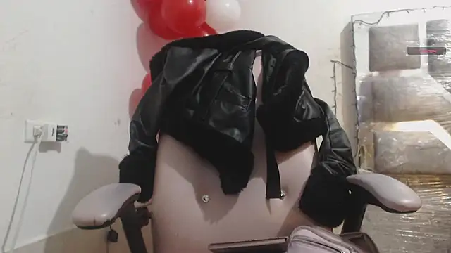 toxxxic cams online show from February 2026 04:16:02 AM