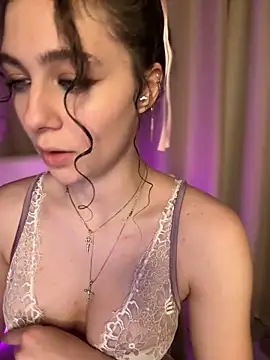 Snapshot of Your_insomniya chatting on December 2024 09:05:02 PM Your insomniya online show from December 2024 09:05:02 PM