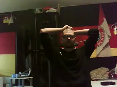 Snapshot of Die-geile-Sau chatting on March 2025 04:23:02 PM Die-geile-Sau online show from March 2025 04:23:02 PM