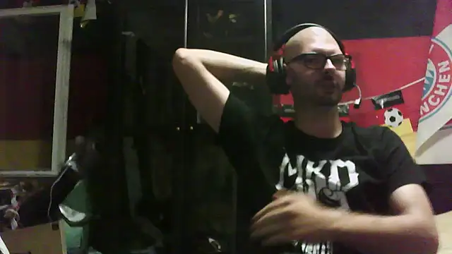 Snapshot of Die-geile-Sau chatting on September 2025 08:21:02 PM Die-geile-Sau online show from September 2025 08:21:02 PM