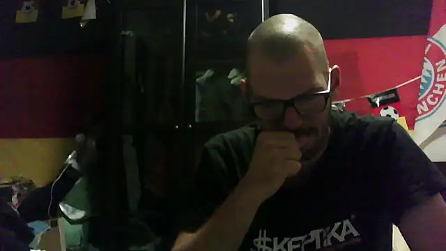 Snapshot of Die-geile-Sau chatting on September 2025 07:50:02 PM Die-geile-Sau online show from September 2025 07:50:02 PM