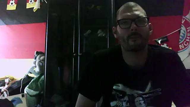 Snapshot of Die-geile-Sau chatting on September 2025 03:06:02 PM Die-geile-Sau online show from September 2025 03:06:02 PM