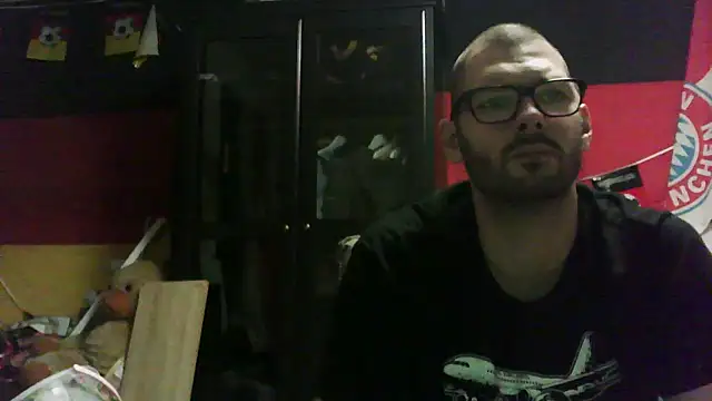 Snapshot of Die-geile-Sau chatting on October 2025 05:47:01 PM Die-geile-Sau online show from October 2025 05:47:01 PM