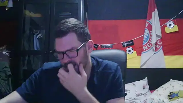 Die-geile-Sau online show from March 2026 09:33:01 PM