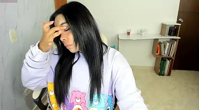 aleja belle online show from March 2025 12:12:01 PM