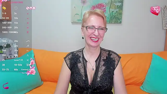 iamyourdream89 online show from February 2025 02:52:02 PM