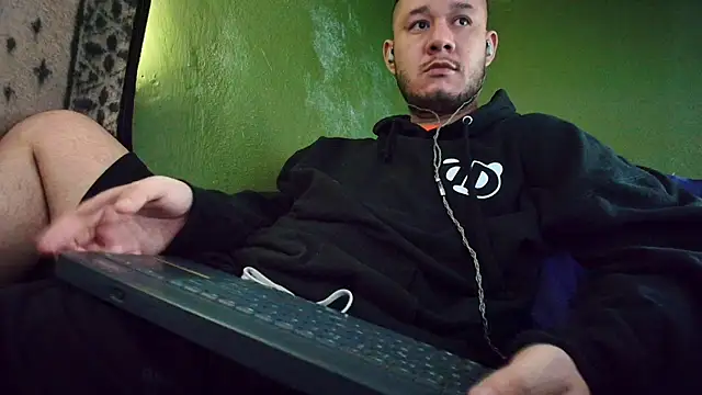 sweet cock28 online show from March 2025 02:54:01 PM