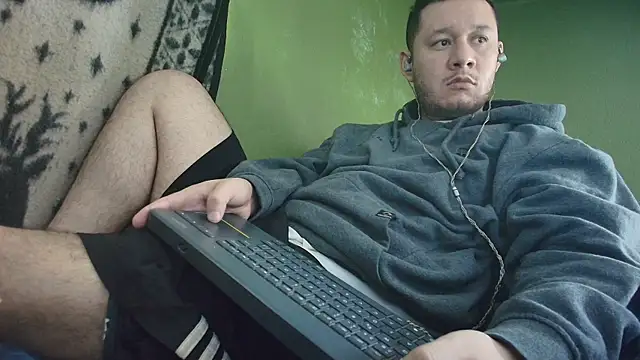 sweet cock28 online show from September 2025 03:28:02 PM