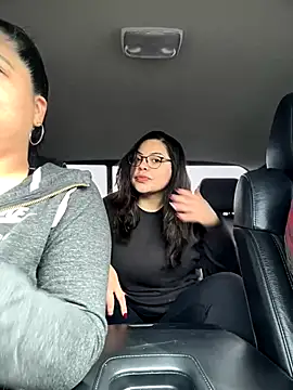 kimmiakiss22 online show from October 2025 07:47:01 PM