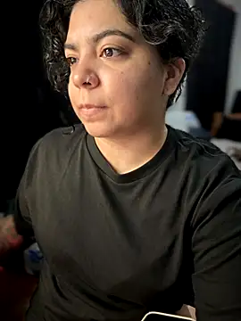 kimmiakiss22 online show from November 2025 06:34:02 PM