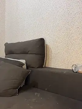 Snapshot of Julia_beauty chatting on November 2025 09:28:01 PM Julia beauty online show from November 2025 09:28:01 PM