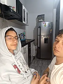 catire2323 online show from February 2025 01:00:01 AM