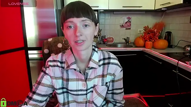 TayanaJons online show from September 2025 07:01:01 AM