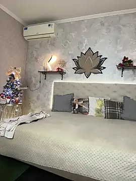 Snapshot of StripBianka chatting on January 2026 07:02:02 AM StripBianka online show from January 2026 07:02:02 AM