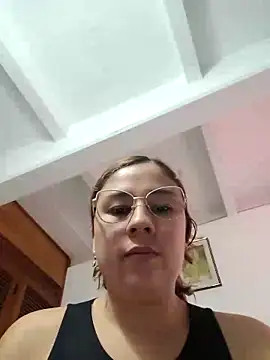 selena gomez2 online show from November 2025 01:33:02 PM