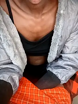 sweet vee42 online show from February 2025 07:13:01 PM