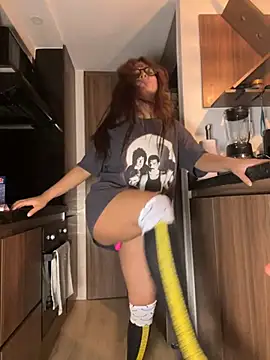 Snapshot of crystal_bunny7 chatting on January 2025 11:27:02 PM crystal bunny7 online show from January 2025 11:27:02 PM