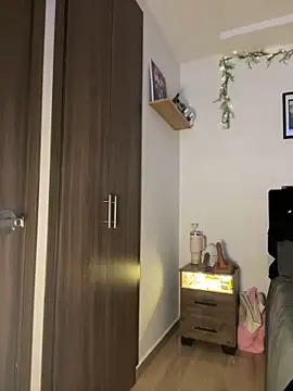 Snapshot of crystal_bunny7 chatting on January 2025 03:09:01 AM crystal bunny7 online show from January 2025 03:09:01 AM