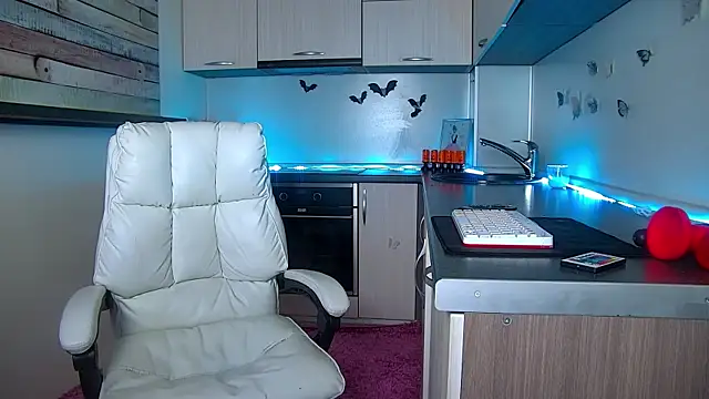 Skinny Nally online show from November 2025 01:39:01 AM