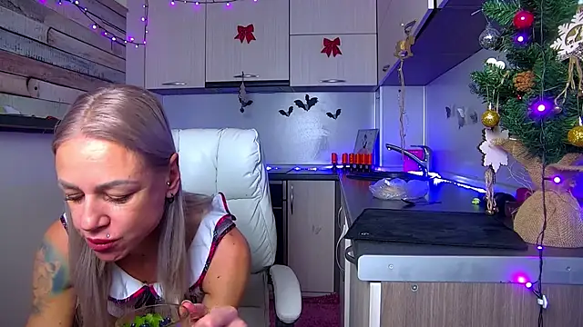 Skinny Nally online show from December 2025 01:46:02 AM