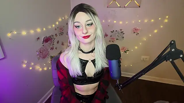 Starr1123 online show from April 2026 03:48:01 AM