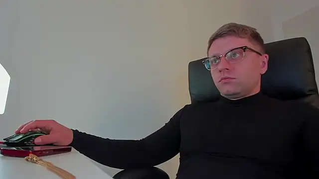 Findom guy online show from March 2025 03:51:02 PM