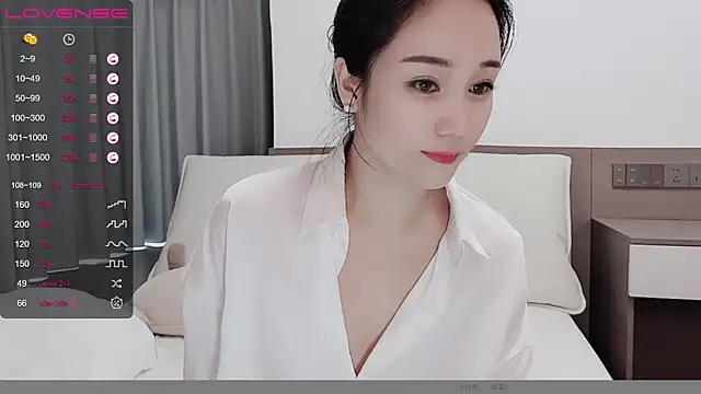 Snapshot of MIa59 chatting on December 2024 01:06:02 AM MIa59 online show from December 2024 01:06:02 AM