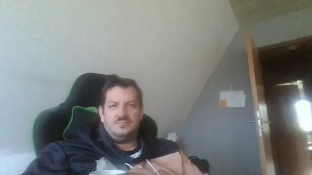 Snapshot of Golffahrer1982 chatting on September 2025 07:34:02 AM Golffahrer1982 online show from September 2025 07:34:02 AM