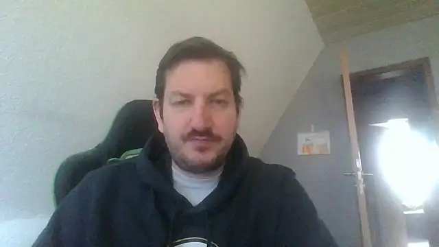 Snapshot of Golffahrer1982 chatting on November 2025 12:05:02 PM Golffahrer1982 online show from November 2025 12:05:02 PM