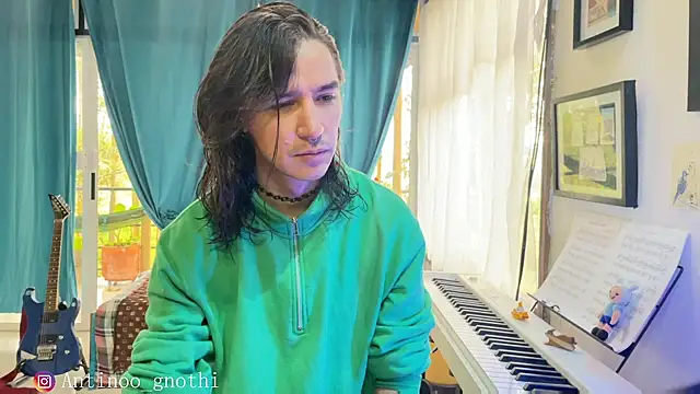 Snapshot of Antinoo_Gnothi chatting on December 2024 01:17:01 PM Antinoo Gnothi online show from December 2024 01:17:01 PM