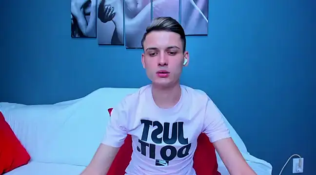 andboyfor6 online show from January 2025 10:10:01 PM