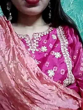 Snapshot of Noor_Darliing chatting on February 2025 09:24:02 PM Noor Darliing online show from February 2025 09:24:02 PM