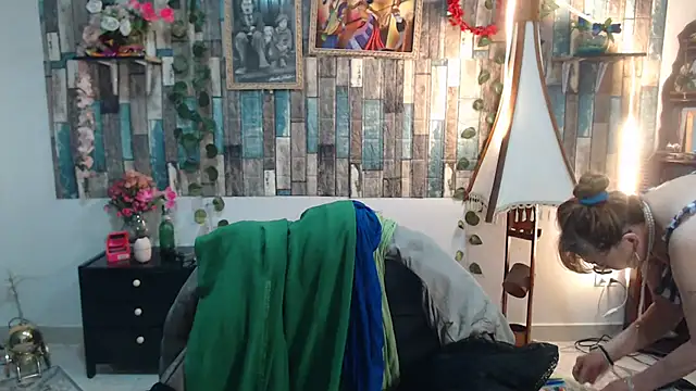 KarimaSarabe online show from November 2025 08:40:01 PM