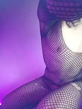 Snapshot of Victor-and-shelly chatting on September 2025 06:57:01 PM Victor-and-shelly online show from September 2025 06:57:01 PM