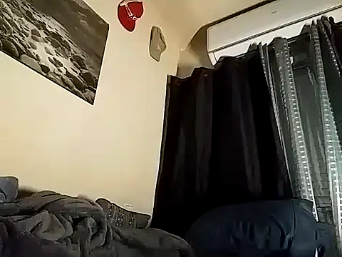 Snapshot of hotraillX chatting on December 2024 05:31:02 AM hotraillX online show from December 2024 05:31:02 AM