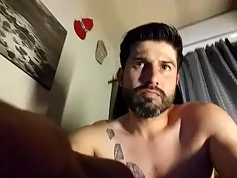 Snapshot of hotraillX chatting on March 2025 06:26:02 AM hotraillX online show from March 2025 06:26:02 AM