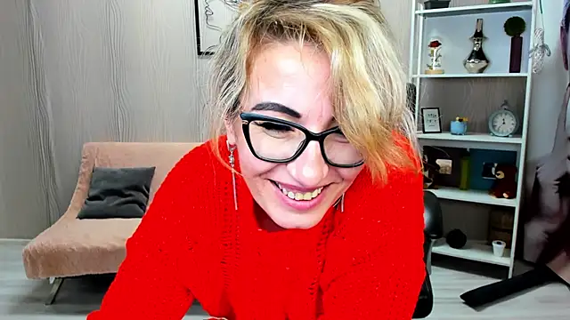 Cassandra Hotty online show from February 2025 11:01:02 AM