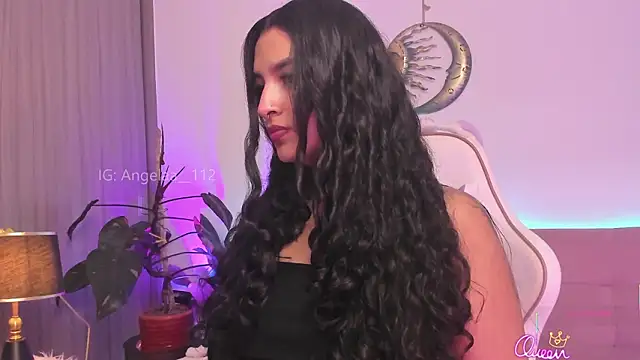 Anngel 1 online show from January 2026 07:17:01 PM