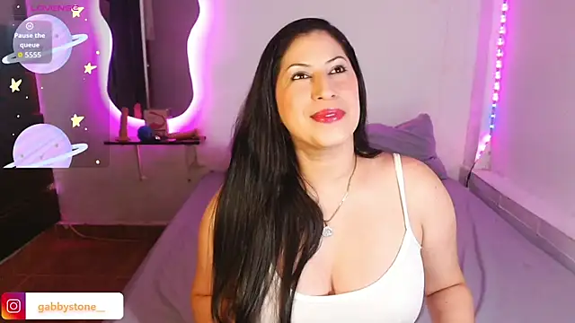 Gabby stone  online show from December 2025 11:32:01 PM